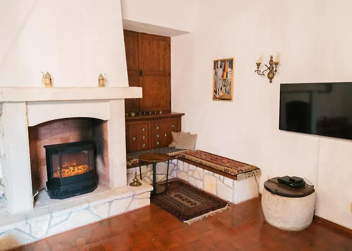 La Figarola - Traditional Townhouse דירה